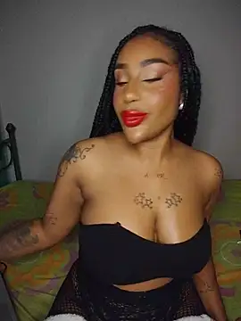 Queen Amara online show from 05/13/26, 04:10