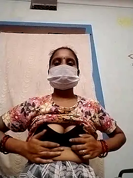 Snapshot of Komal-Rajput chatting on 09/10/25, 06:08 Komal-Rajput online show from 09/10/25, 06:08