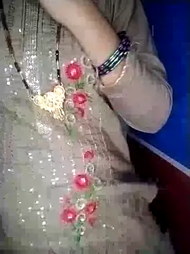 Snapshot of Komal-Rajput chatting on 09/27/25, 06:13 Komal-Rajput online show from 09/27/25, 06:13