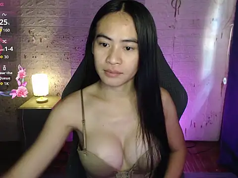 Snapshot of prettyasianjas chatting on 04/18/26, 12:36 prettyasianjas online show from 04/18/26, 12:36