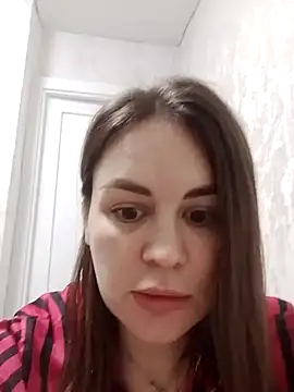 Snapshot of Risky-Flower chatting on 10/13/25, 05:35 Risky-Flower online show from 10/13/25, 05:35