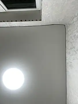 Snapshot of Risky-Flower chatting on 10/29/25, 06:31 Risky-Flower online show from 10/29/25, 06:31