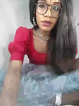 Snapshot of Winterbunny95 chatting on 11/04/25, 12:32 Winterbunny95 online show from 11/04/25, 12:32