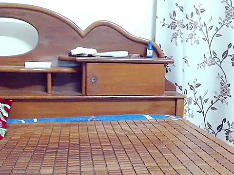 Snapshot of Ami_8x chatting on 10/06/25, 03:31 Ami 8x online show from 10/06/25, 03:31