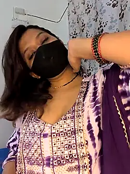 SpicykhalifaX online show from 05/08/26, 06:19