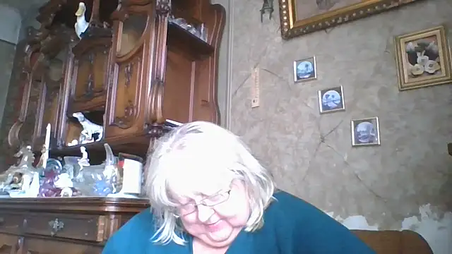 Snapshot of Lala-Love56 chatting on 09/12/25, 09:53 Lala-Love56 online show from 09/12/25, 09:53