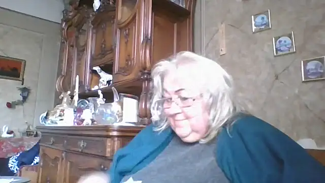 Snapshot of Lala-Love56 chatting on 10/10/25, 10:58 Lala-Love56 online show from 10/10/25, 10:58