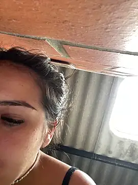 Snapshot of amberbakee chatting on 11/23/25, 05:02 amberbakee online show from 11/23/25, 05:02