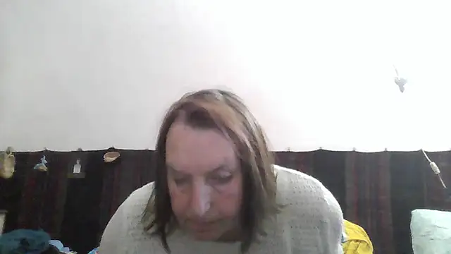 Snapshot of AnnaLive570 chatting on 04/25/26, 04:26 AnnaLive570 online show from 04/25/26, 04:26