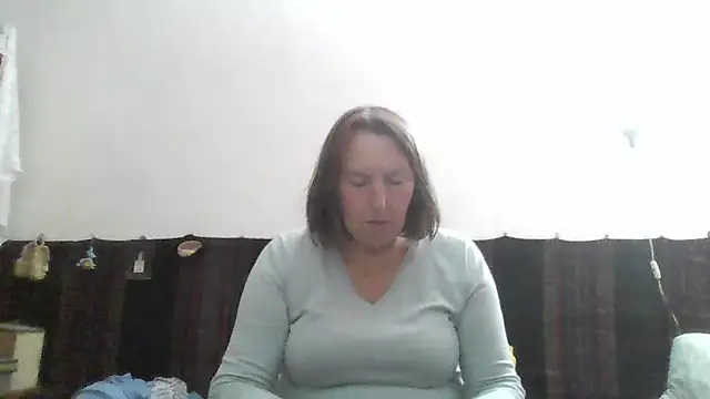 Snapshot of AnnaLive570 chatting on 05/10/26, 03:55 AnnaLive570 online show from 05/10/26, 03:55
