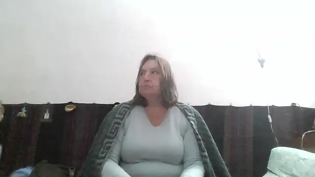 Snapshot of AnnaLive570 chatting on 05/10/26, 04:12 AnnaLive570 online show from 05/10/26, 04:12