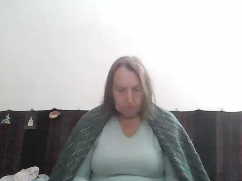 Snapshot of AnnaLive570 chatting on 05/12/26, 04:53 AnnaLive570 online show from 05/12/26, 04:53