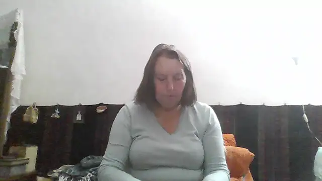 Snapshot of AnnaLive570 chatting on 05/21/26, 04:08 AnnaLive570 online show from 05/21/26, 04:08