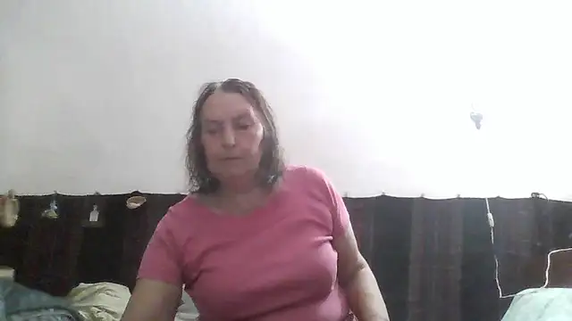 Snapshot of AnnaLive570 chatting on 05/27/26, 11:57 AnnaLive570 online show from 05/27/26, 11:57