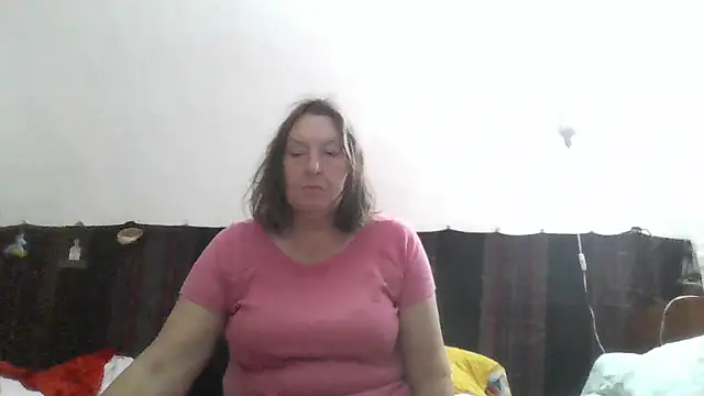 Snapshot of AnnaLive570 chatting on 06/05/26, 02:18 AnnaLive570 online show from 06/05/26, 02:18