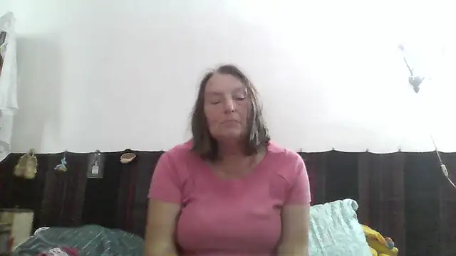 Snapshot of AnnaLive570 chatting on 06/07/26, 11:14 AnnaLive570 online show from 06/07/26, 11:14