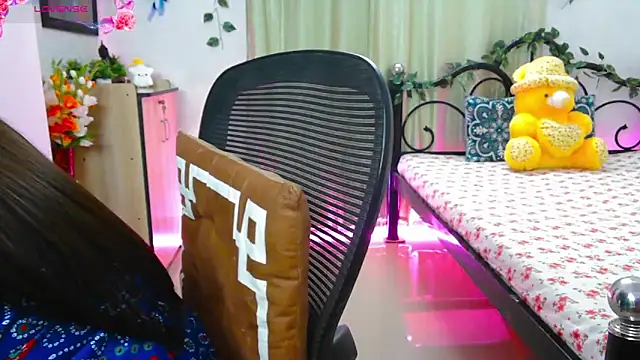 WildDimpi 0 online show from 10/22/25, 06:40