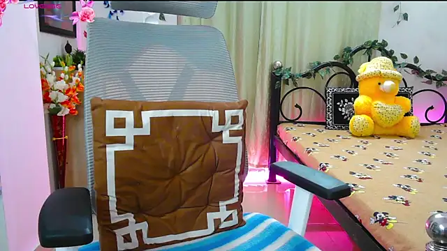 Snapshot of WildDimpi_0 chatting on 12/17/25, 06:14 WildDimpi 0 online show from 12/17/25, 06:14