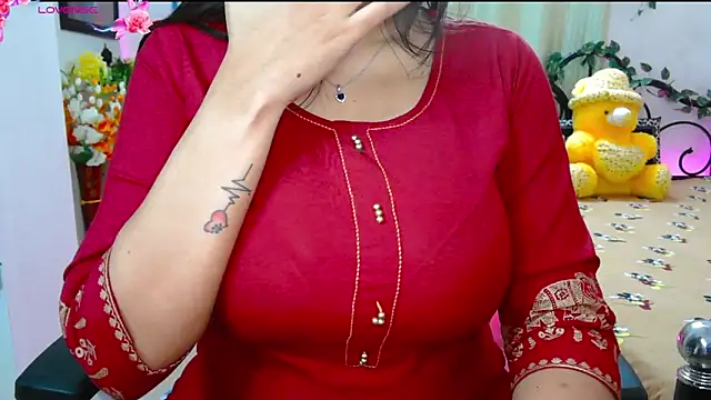 Snapshot of WildDimpi_0 chatting on 12/21/25, 06:37 WildDimpi 0 online show from 12/21/25, 06:37