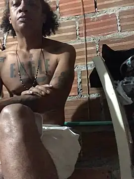 Snapshot of elpeluchenegroxxx3 chatting on 02/11/26, 03:33 elpeluchenegroxxx3 online show from 02/11/26, 03:33