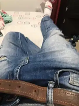 Snapshot of elpeluchenegroxxx3 chatting on 02/18/26, 01:45 elpeluchenegroxxx3 online show from 02/18/26, 01:45