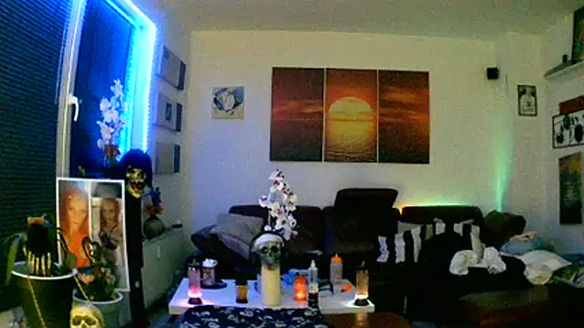 hellgirl1980 online show from 11/05/25, 10:54