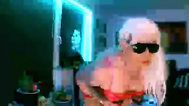 hellgirl1980 online show from 11/12/25, 11:03