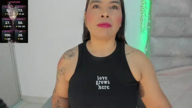 roselyn caprice online show from 06/12/26, 01:59