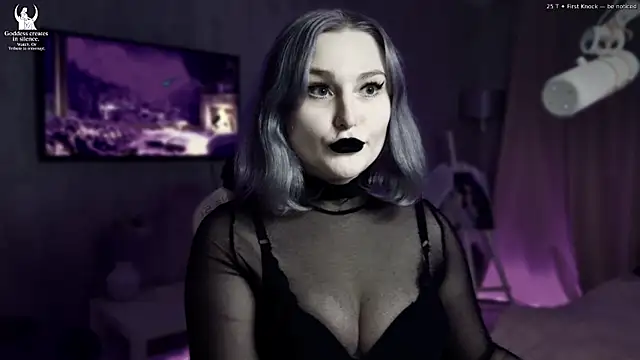 Snapshot of Wounded_Goddess_ chatting on 01/09/26, 06:49 Wounded Goddess online show from 01/09/26, 06:49