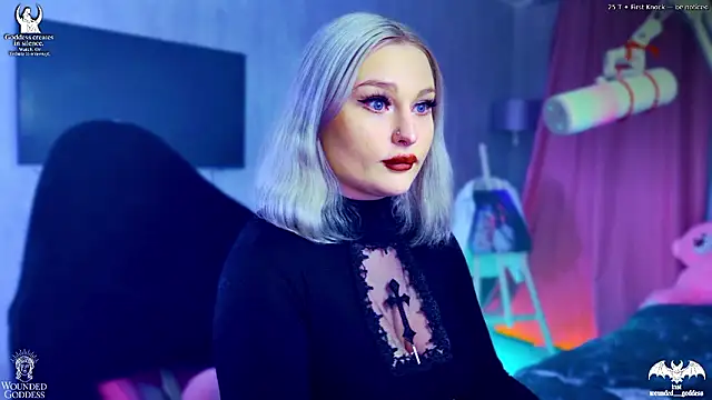 Snapshot of Wounded_Goddess_ chatting on 02/03/26, 03:48 Wounded Goddess online show from 02/03/26, 03:48