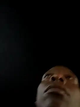 littyleesh1 online show from 11/06/25, 11:04