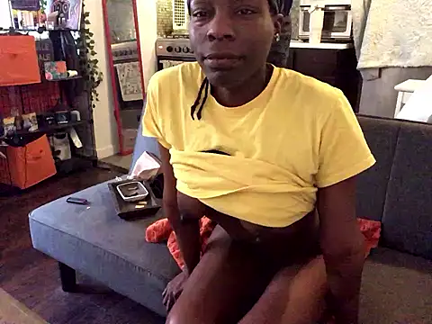 littyleesh1 online show from 01/16/26, 02:32