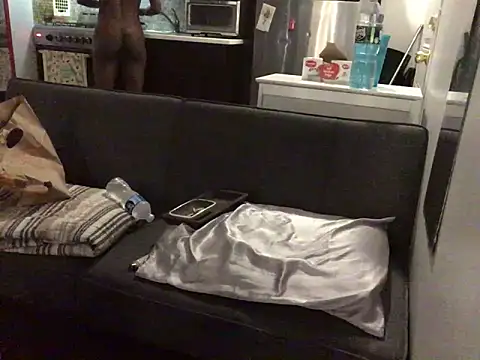 littyleesh1 online show from 06/27/26, 02:38