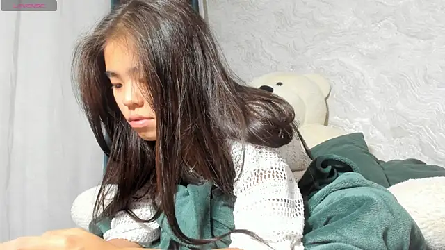Snapshot of Ayumi_rin chatting on 10/03/25, 12:07 Ayumi rin online show from 10/03/25, 12:07