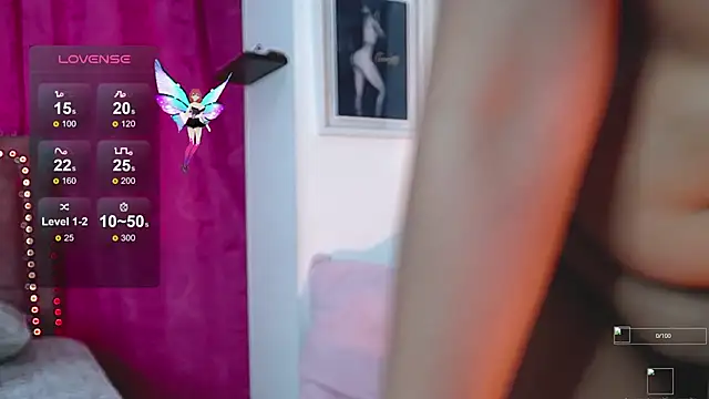 Snapshot of charlottekiss99 chatting on 09/12/25, 02:28 charlottekiss99 online show from 09/12/25, 02:28