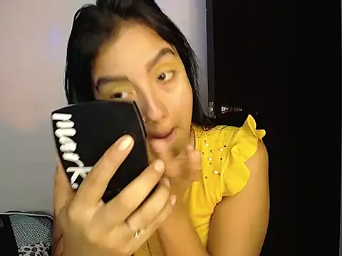 charlottekiss99 online show from 05/11/26, 01:39