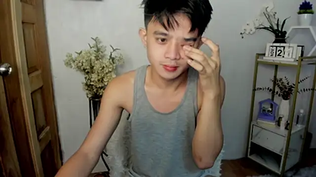 NautyBoyBrazeen 143 online show from 11/21/25, 05:44