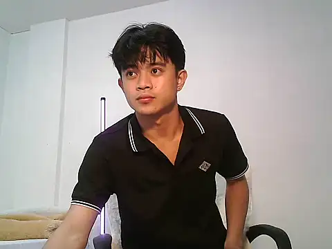 Snapshot of NautyBoyBrazeen_143 chatting on 02/08/26, 11:19 NautyBoyBrazeen 143 online show from 02/08/26, 11:19