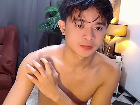 Snapshot of NautyBoyBrazeen_143 chatting on 05/04/26, 10:22 NautyBoyBrazeen 143 online show from 05/04/26, 10:22
