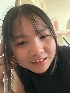 Emlyly-18 online show from 09/22/25, 08:38