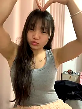 Emlyly-18 online show from 12/02/25, 03:56