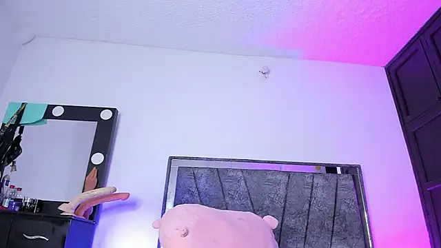 francesca suzett  online show from 06/27/26, 12:22