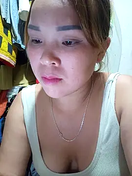 Snapshot of keobong-00 chatting on 10/14/25, 01:45 keobong-00 online show from 10/14/25, 01:45