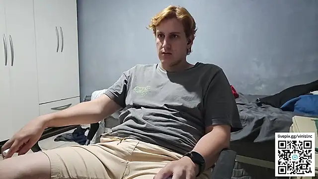 Snapshot of vinialnc chatting on 09/14/25, 03:49 vinialnc online show from 09/14/25, 03:49