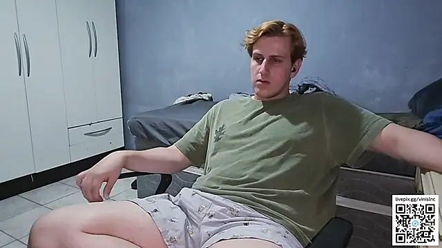 Snapshot of vinialnc chatting on 10/19/25, 05:41 vinialnc online show from 10/19/25, 05:41