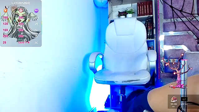 Eva Walker  online show from 10/25/25, 06:21