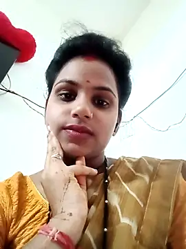 Snapshot of Km_shilpa chatting on 10/16/25, 07:31 Km shilpa online show from 10/16/25, 07:31