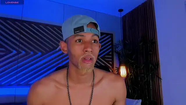 B Wild online show from 09/16/25, 03:18