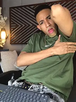 B Wild online show from 10/16/25, 04:13