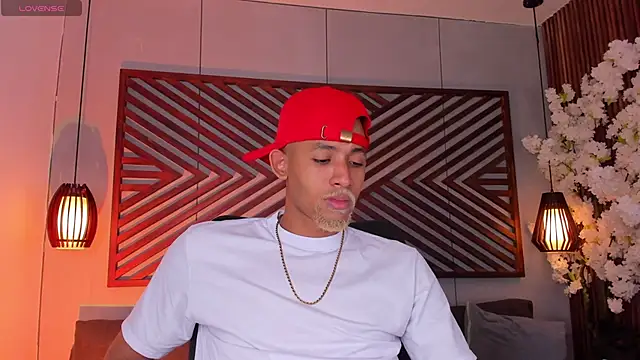 B Wild online show from 11/05/25, 03:39